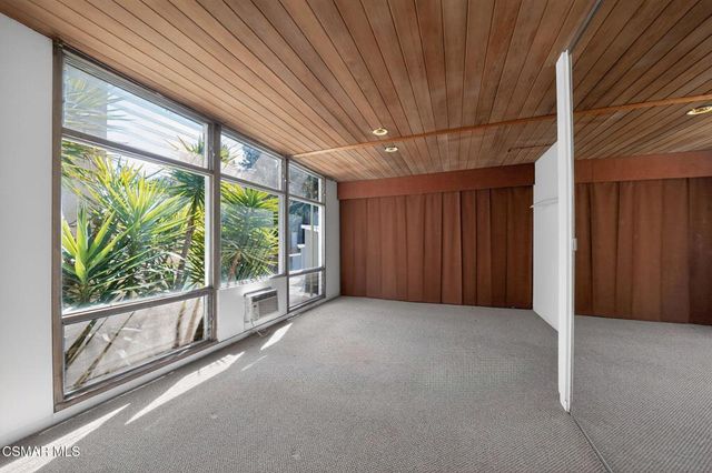 10441 Oletha Lane, Los Angeles, CA 90077