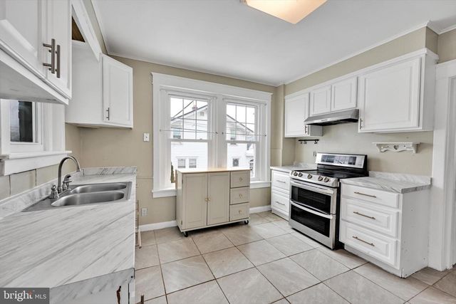 302 FLEET ST, Pottsville, PA 17901