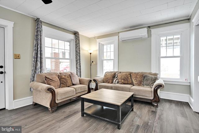 302 FLEET ST, Pottsville, PA 17901