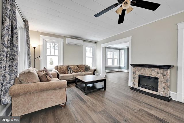 302 FLEET ST, Pottsville, PA 17901