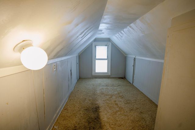 5017 Christiansen Road, Lansing City, MI 48910