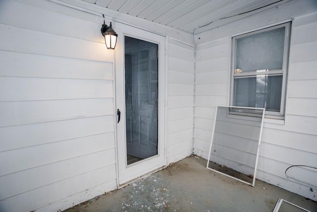 5017 Christiansen Road, Lansing City, MI 48910