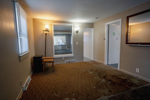 5017 Christiansen Road, Lansing City, MI 48910