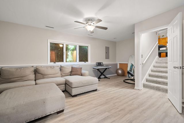 221 Scherland Drive, Schererville, IN 46375