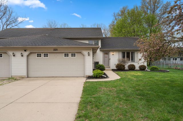 221 Scherland Drive, Schererville, IN 46375