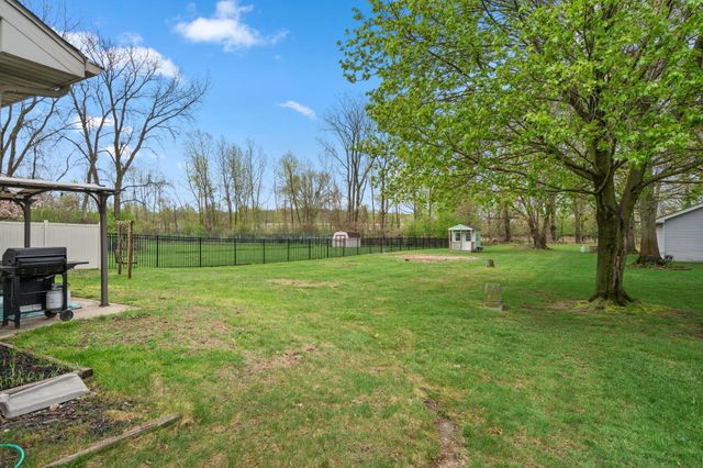 221 Scherland Drive, Schererville, IN 46375