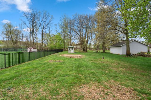 221 Scherland Drive, Schererville, IN 46375
