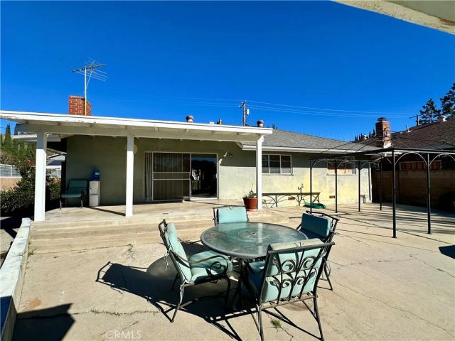 10344 Arnwood, Sylmar, CA 91342