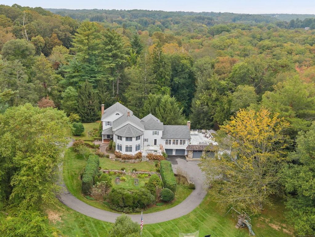 330 Ridgefield Road, Wilton, CT 06897