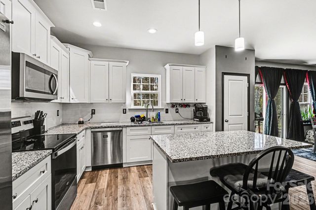 313 Bell Street, Mount Holly, NC 28120