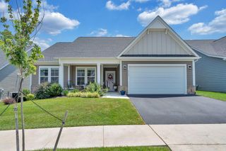 2153 Kings Walk DR, Roanoke, VA 24012