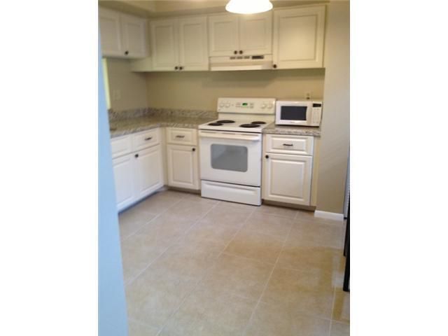 6654 Villa Sonrisa Drive 412, Boca Raton, FL 33433