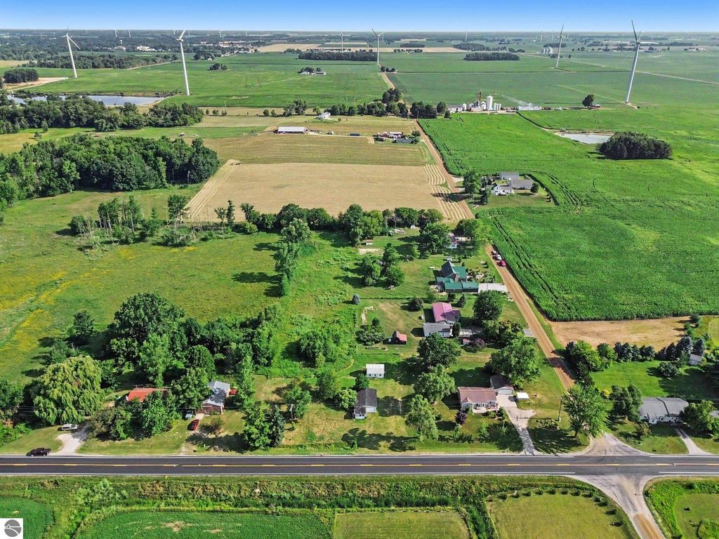 Image 10 of property listing at V/L E Lincoln Road, St Louis, MI 48880
