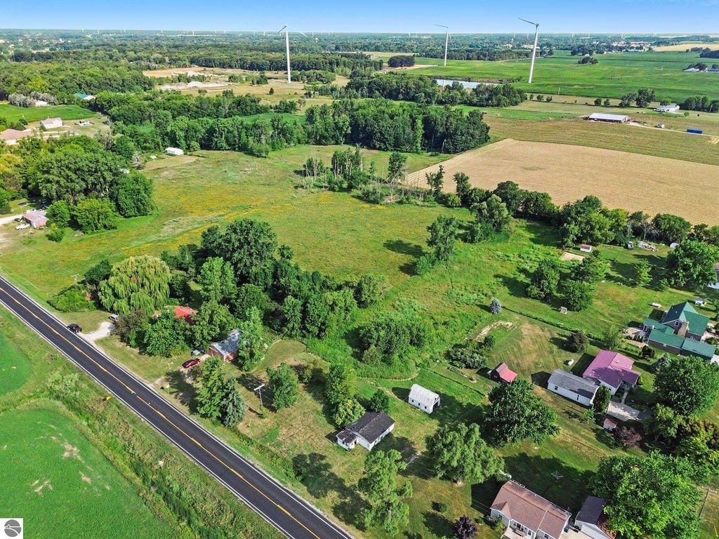 Image 6 of property listing at V/L E Lincoln Road, St Louis, MI 48880
