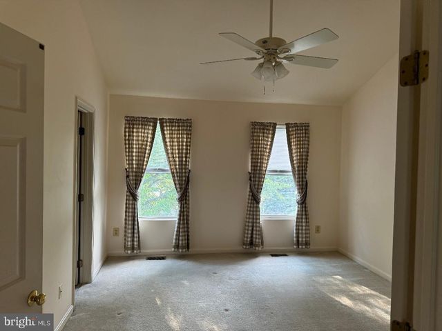 12097 EDGEMERE CIR, Reston, VA 20190