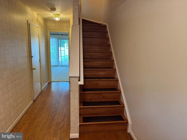 12097 EDGEMERE CIR, Reston, VA 20190