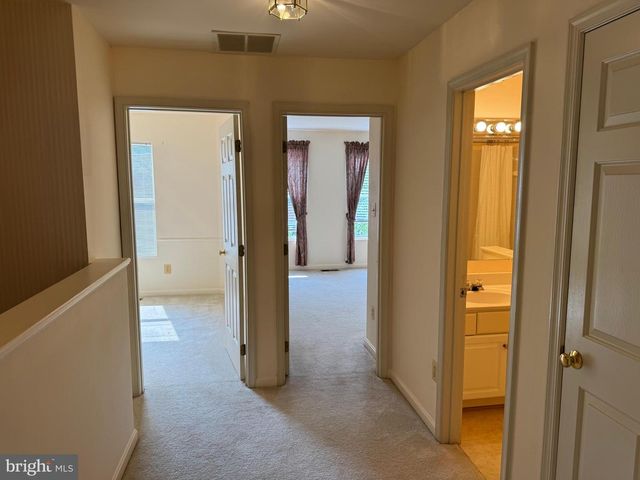 12097 EDGEMERE CIR, Reston, VA 20190