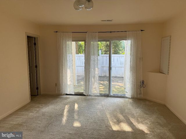 12097 EDGEMERE CIR, Reston, VA 20190