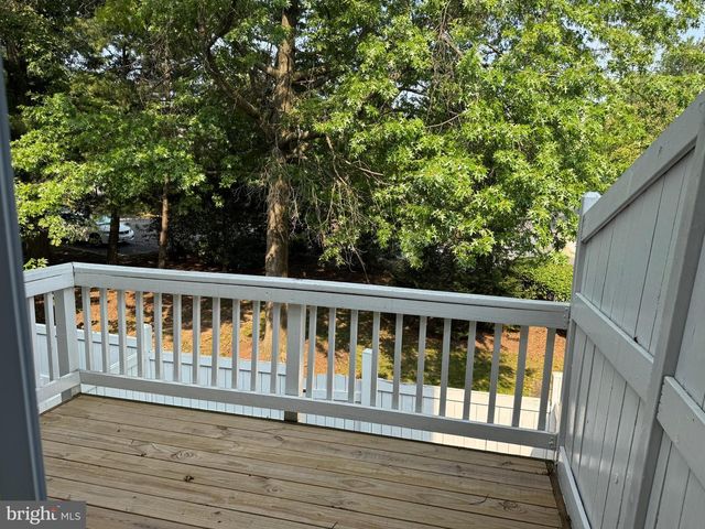 12097 EDGEMERE CIR, Reston, VA 20190