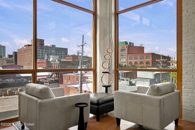 309 E Market St 302, Louisville, KY 40202