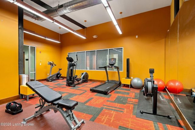 309 E Market St 302, Louisville, KY 40202