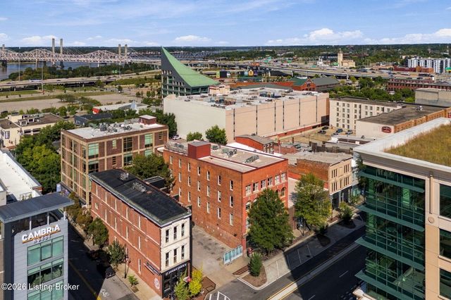 309 E Market St 302, Louisville, KY 40202