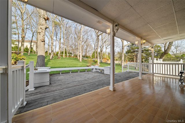 653 Meadow Road, Smithtown, NY 11787