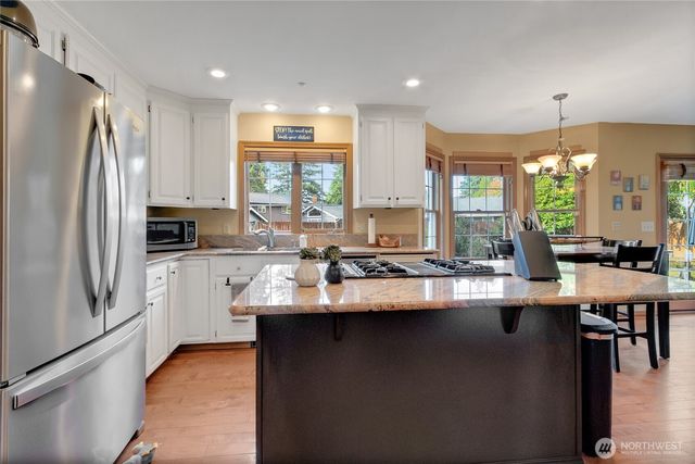 3308 204th Avenue Ct E, Lake Tapps, WA 98391