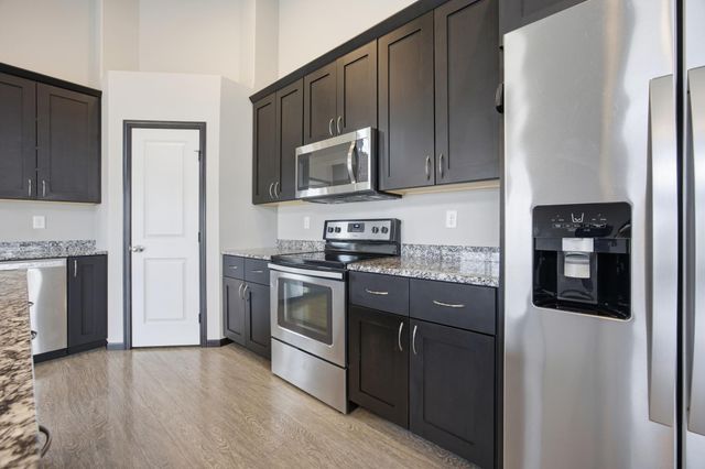 1119 29th Avenue W, West Fargo, ND 58078