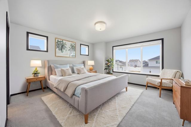 1119 29th Avenue W, West Fargo, ND 58078