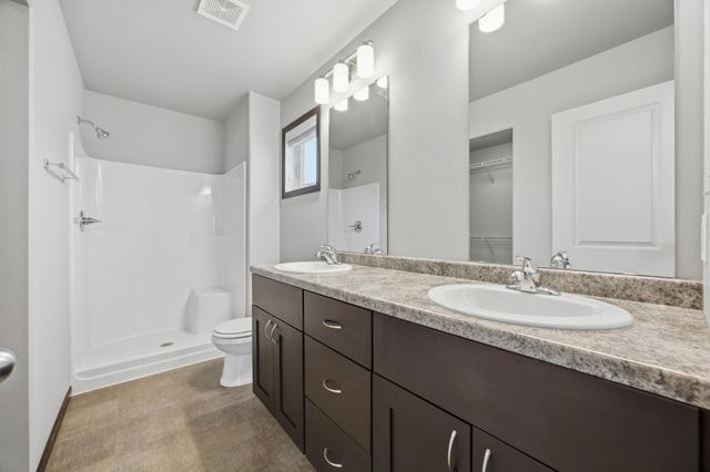 1119 29th Avenue W, West Fargo, ND 58078