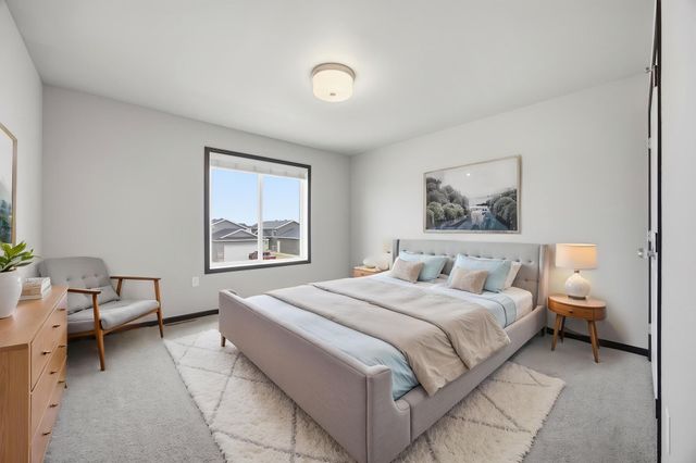 1119 29th Avenue W, West Fargo, ND 58078