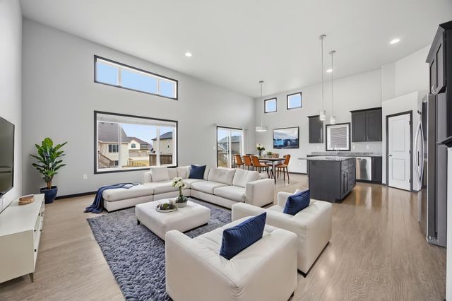 1119 29th Avenue W, West Fargo, ND 58078