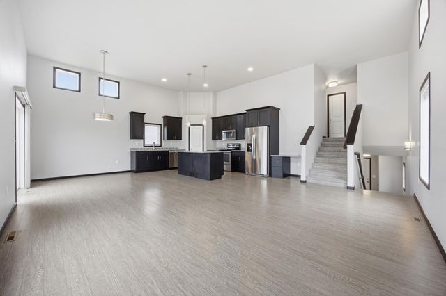 1119 29th Avenue W, West Fargo, ND 58078