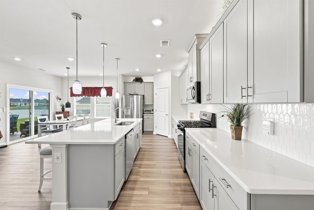 460 Rollins Dr., Longs, SC 29568