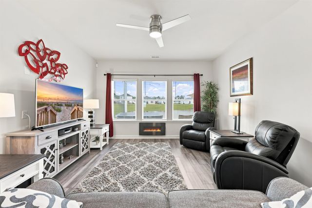 460 Rollins Dr., Longs, SC 29568