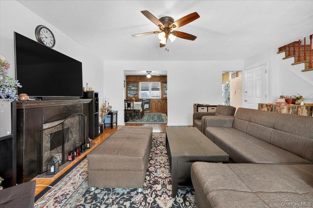 72-41 52 Avenue, Maspeth, NY 11378