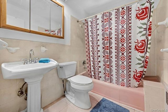 72-41 52 Avenue, Maspeth, NY 11378