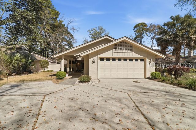 60 Stable Gate Rd, Hilton Head Island, SC 29926