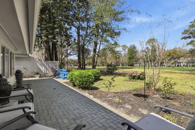 60 Stable Gate Rd, Hilton Head Island, SC 29926