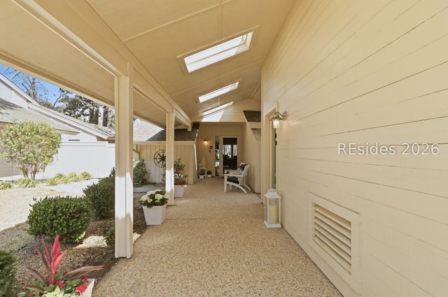 60 Stable Gate Rd, Hilton Head Island, SC 29926