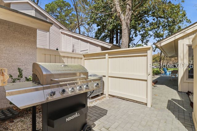 60 Stable Gate Rd, Hilton Head Island, SC 29926
