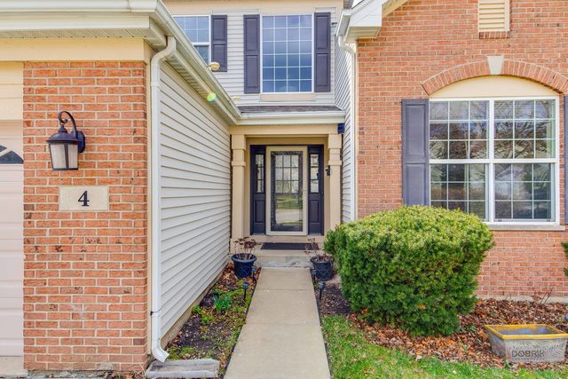 4 Waterton Drive, Streamwood, IL 60107