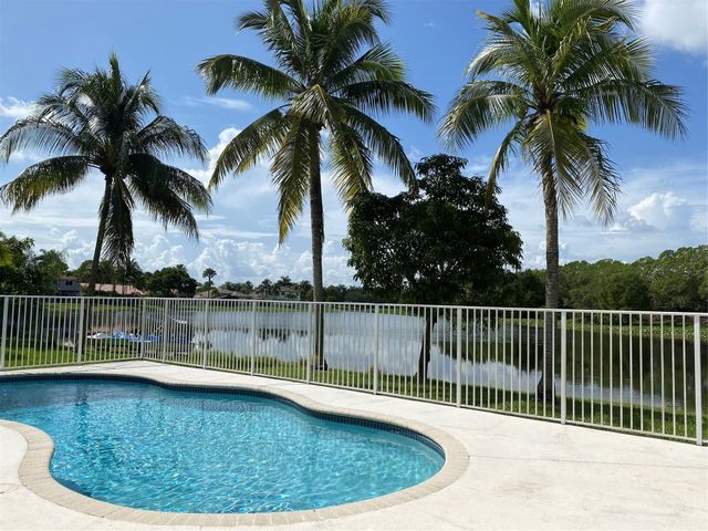 338 Cambridge Drive, Weston, FL 33326