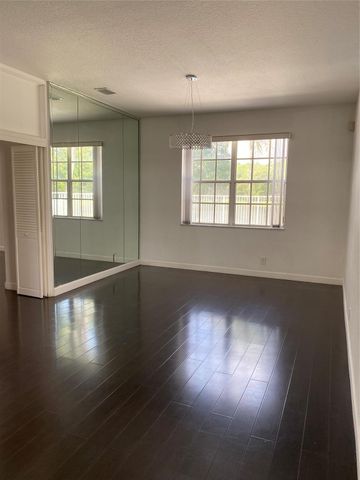 338 Cambridge Drive, Weston, FL 33326