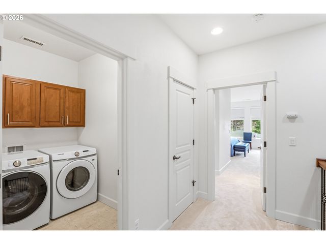 1618 Sw 58TH Ave 8, Portland, OR 97221