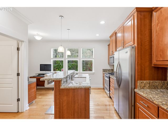 1618 Sw 58TH Ave 8, Portland, OR 97221