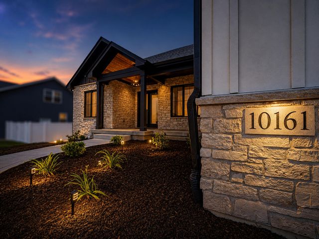 10161 Springlake Road, St. John, IN 46373