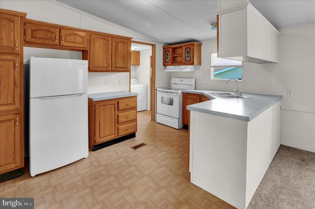 764 WILLOW LN, Gap, PA 17527