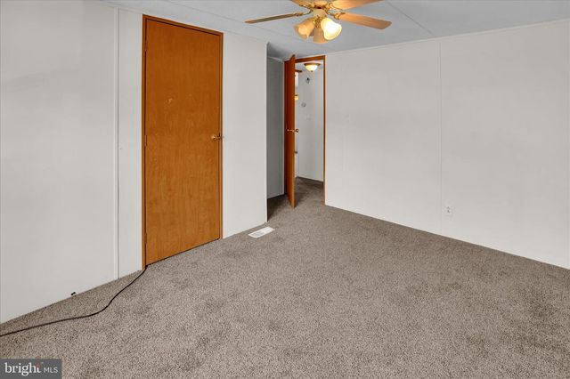 764 WILLOW LN, Gap, PA 17527